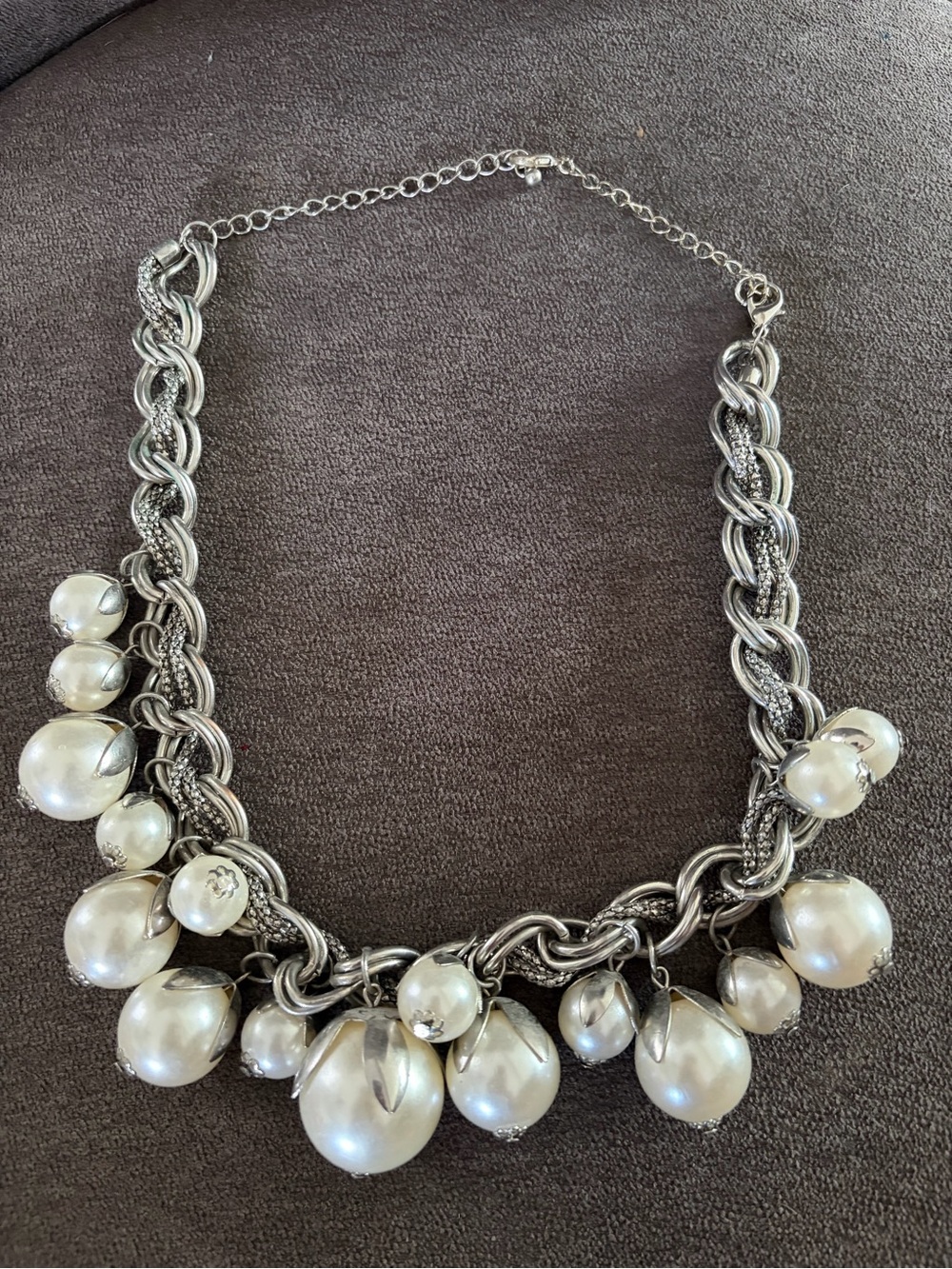 Fashion silver tone statement necklace with faux pearls